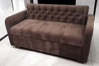 Кухонный прямой диван Таон-4M с каретной стяжкой и подлокотниками (раскладушка)