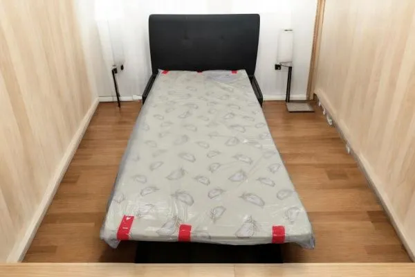 Кухонный прямой диван Таон-4M со спальным местом и подлокотником (раскладушка) - Кухонные диваны