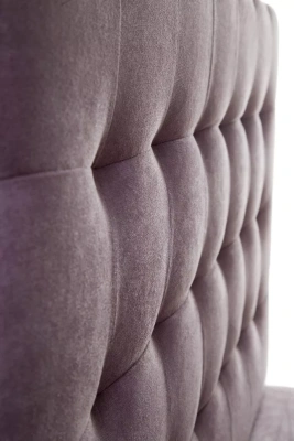 Тахта Реми. Детальная фотография